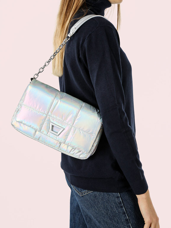 https://data.mecshopping.it/imgprodotto/borsa-donna-puffer-trapuntata-con-manico-a-catena-argento_810480.jpg